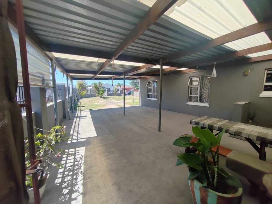 3 Bedroom Property for Sale in Perm Gardens Western Cape